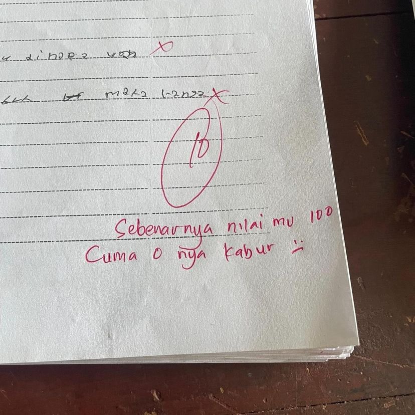 Begini kalau Gen Z jadi guru, 11 catatan nilai di lembar jawaban ujian ini bikin murid senyum kecut