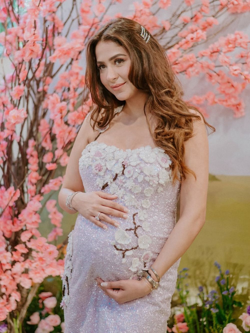 Ingat Malvika adik Kajol di Kabhi Khushi Kabhie Gham? 9 Potretnya pamer baby bump, segera jadi ibu
