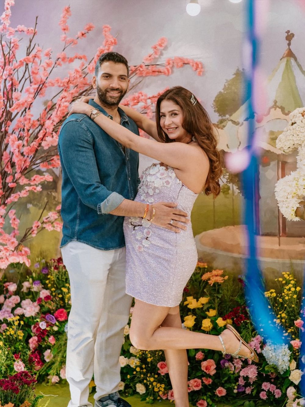 Ingat Malvika adik Kajol di Kabhi Khushi Kabhie Gham? 9 Potretnya pamer baby bump, segera jadi ibu