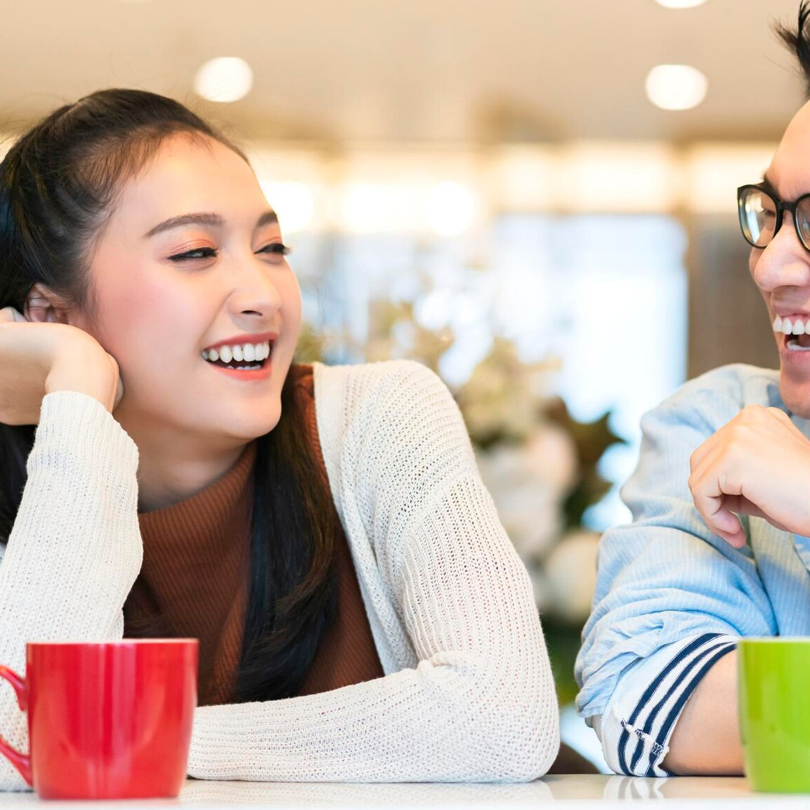 100 Pertanyaan gombalan bikin salting terbaru 2025, bikin dia senyum-senyum sendiri