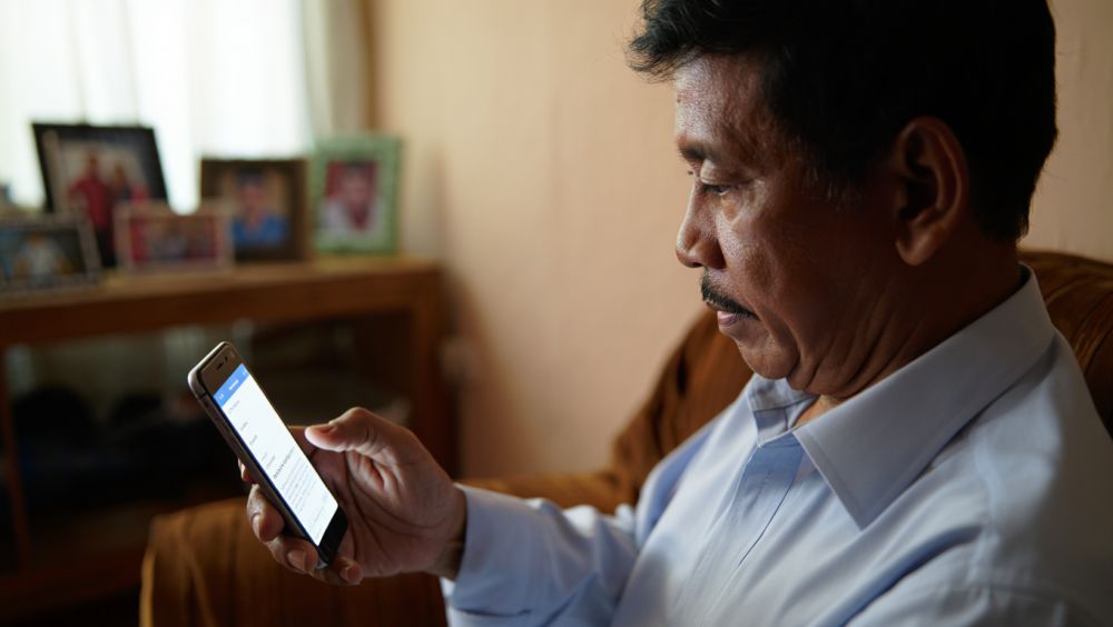 100 Gombalan bapak-bapak Facebook yang maut banget, receh tapi bikin baper