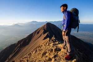 100 Kata-kata galau anak gunung paling relate, pendakian sukses, tapi perasaan gagal