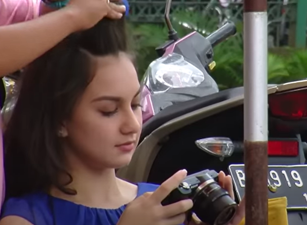 Pernah nggak dibayar sampai diperlakukan nggak enak saat kerja, ini 11 potret awal karier Irish Bella