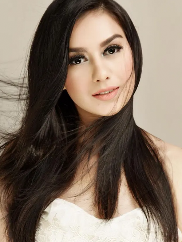 Pernah nggak dibayar sampai diperlakukan nggak enak saat kerja, ini 11 potret awal karier Irish Bella