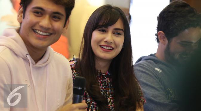 Pernah nggak dibayar sampai diperlakukan nggak enak saat kerja, ini 11 potret awal karier Irish Bella