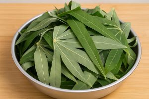 Nggak perlu alat vakum, ini cara simpan daun singkong awet berbulan-bulan