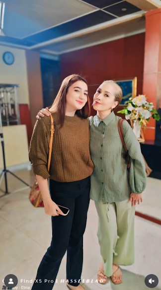 Seleb 80-an ini eks kiper Timnas sepakbola putri, 9 potretnya kini eksis jadi pesinetron di usia 65