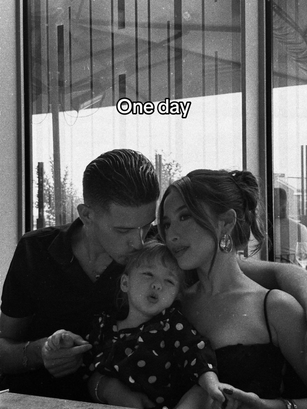 Dua sejoli dimabuk asmara, Jennifer Coppen ikut tren day one, spill DM awal Justin Hubner PDKT