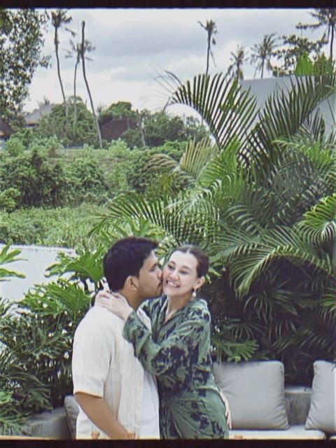 9 Potret Aaliyah Massaid dan Thariq Halilintar rayakan satu tahun pernikahan, dapat kado mewah