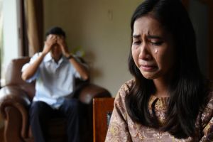 100 Ungkapan kekecewaan istri karena dibohongi suami, penuh luka yang tertahan