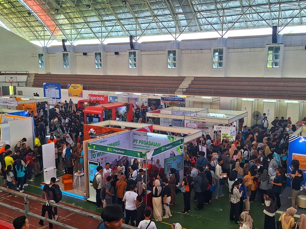 Bukan nggak mampu bekerja, Wamenaker ungkap alasan kenapa Sarjana di Indonesia banyak yang menganggur