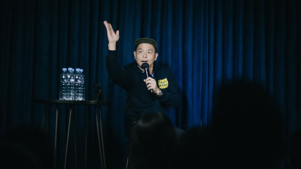 Ernest Prakasa syok namanya tercatat sebagai penerima BSU 2025, profesinya bikin heran