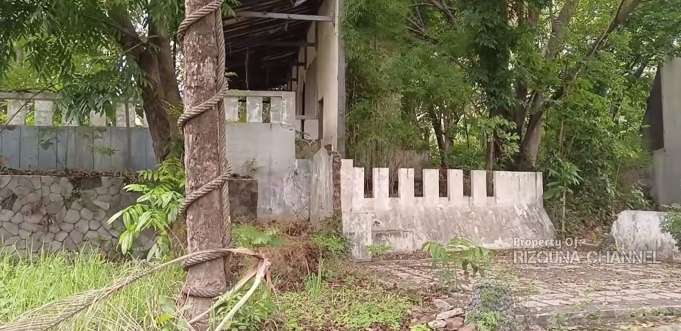 Pernah jadi saksi kejayaan sinetron era 2000-an, 11 potret kondisi rumah putih ini kini miris