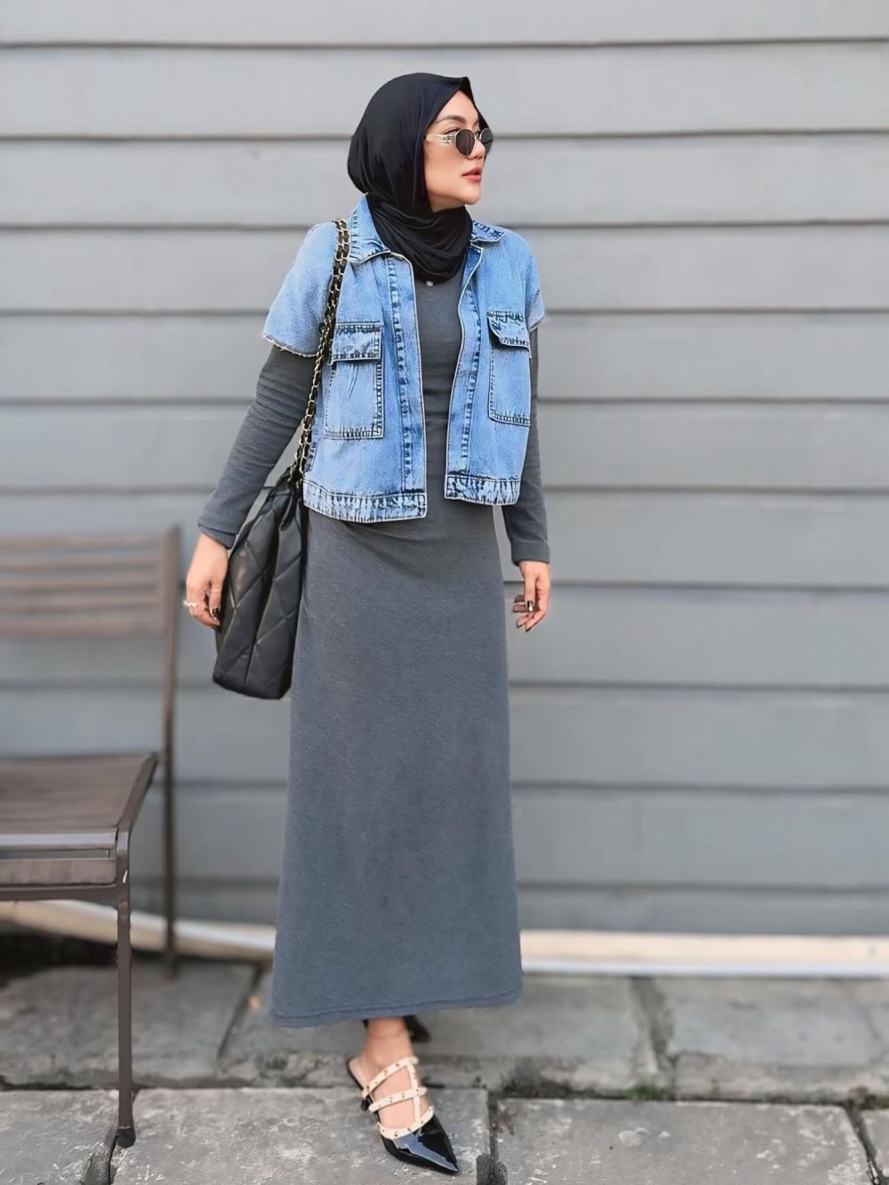 Pamer surat cerai, wanita ini senyum bahagia akhirnya pisah dari suami, ternyata sosoknya pernah viral