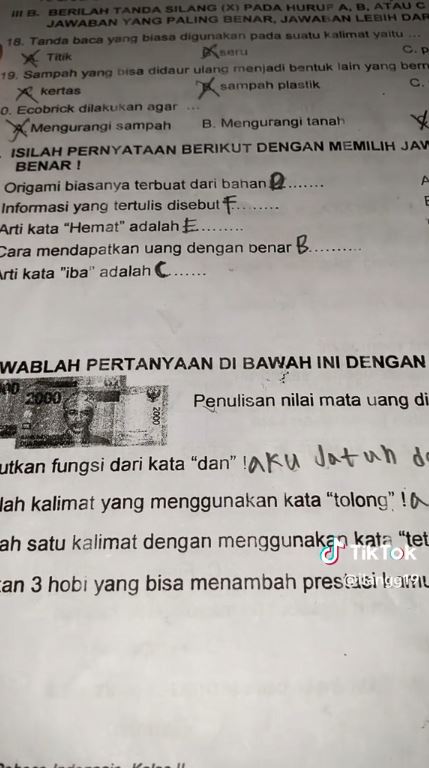 Momen ketika Gen Alpha mengisi soal di buku LKS ini jawabannya bikin guru nggak bisa berkata-kata