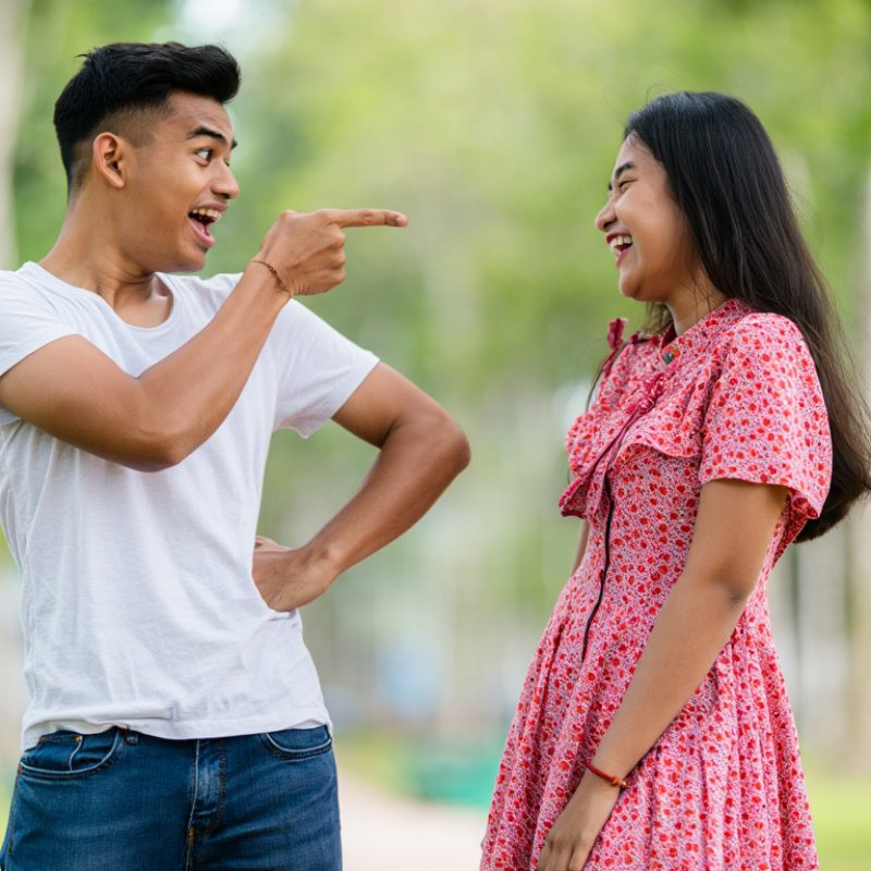 100 Kata-kata cinta konyol tapi bermakna 2025, gombalan absurd tapi jujur