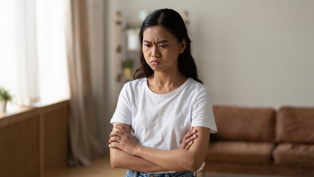 100 Kata-kata kecewa sama teman, sindiran halus yang dalam maknanya