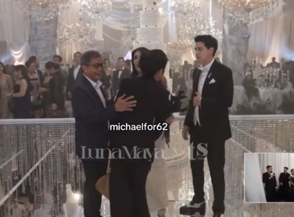 7 Potret Rocky Gerung kondangan di resepsi Luna Maya - Maxime, cewek yang digandengnya bikin penasaran