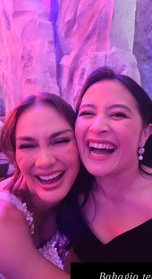 7 Potret Prilly Latuconsina hadiri resepsi Maxime Bouttier, pamer momen anti-canggung dengan Luna Maya