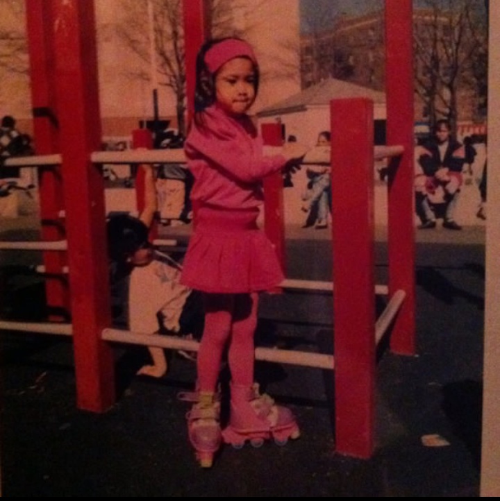 Dari penari balet jadi vokalis band, intip 11 potret lawas Widy Vierratale yang kini makin cantik