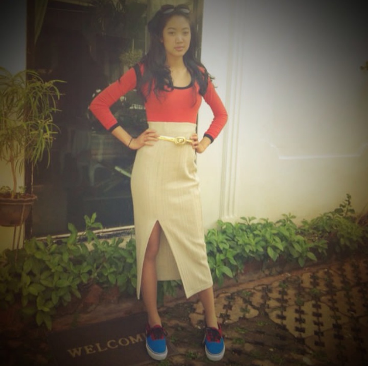 Dari penari balet jadi vokalis band, intip 11 potret lawas Widy Vierratale yang kini makin cantik