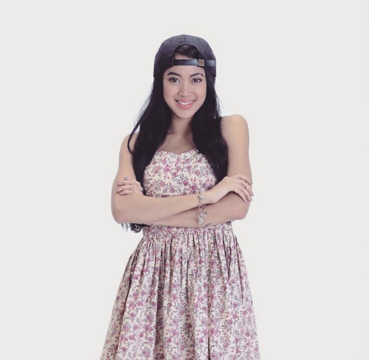 Dari penari balet jadi vokalis band, intip 11 potret lawas Widy Vierratale yang kini makin cantik