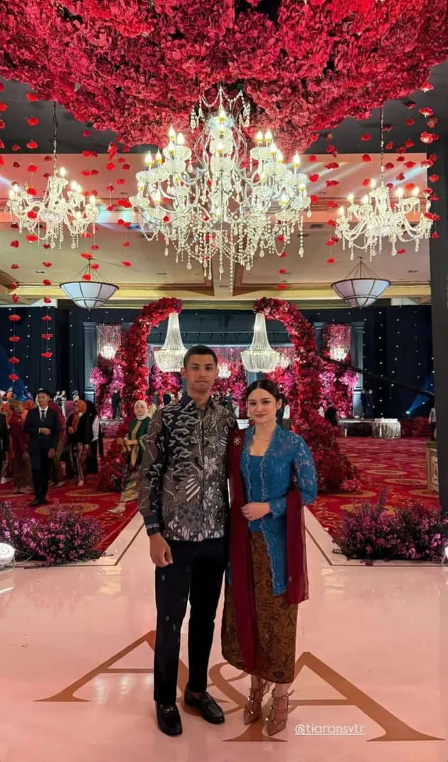 Parasnya disebut mirip Dul, intip 10 potret jadul Mulan Jameela saat jadi bintang video klip lawas