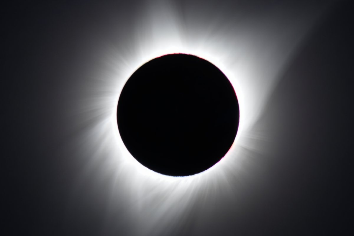 Benarkah 2 Agustus 2025 akan terjadi gerhana matahari total selama 6 menit? Ini faktanya