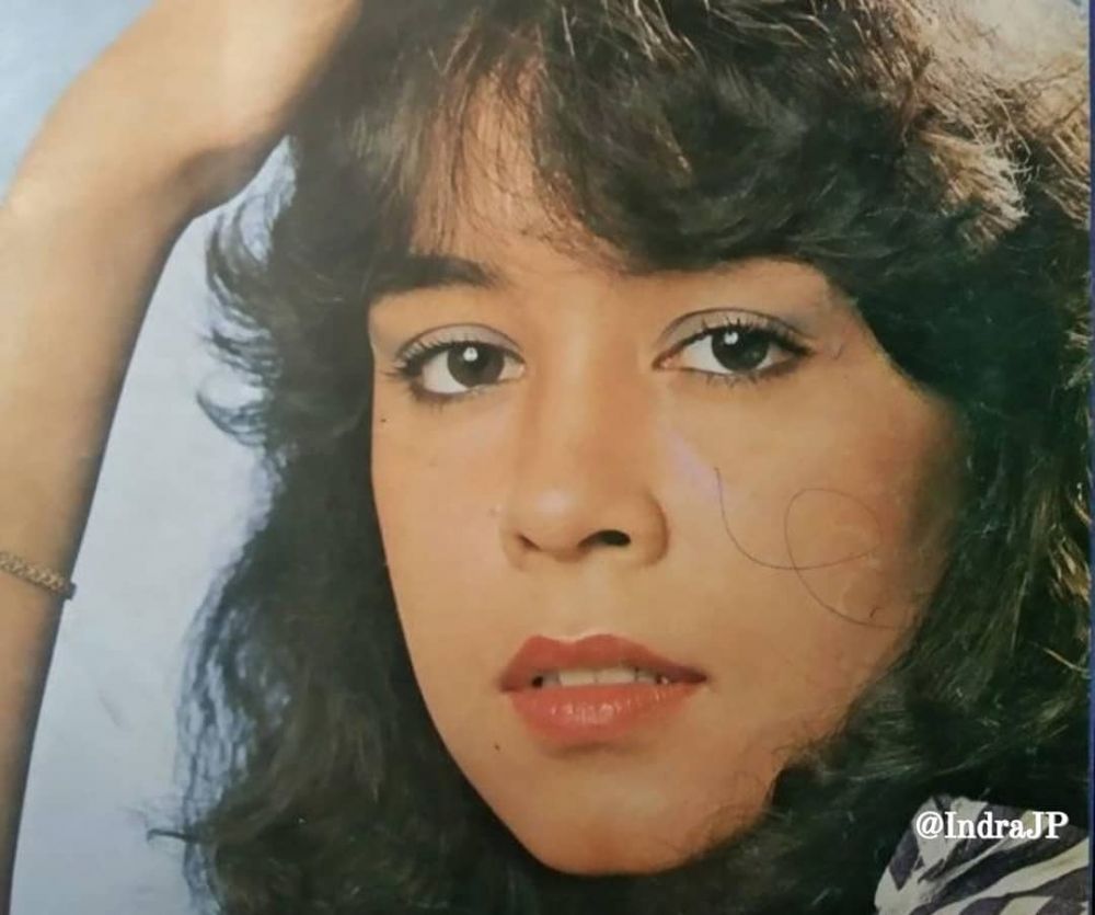 Pernah main film bareng Rhoma Irama kini pilih jual baju, begini 11 potret lawas Chintami Atmanagara