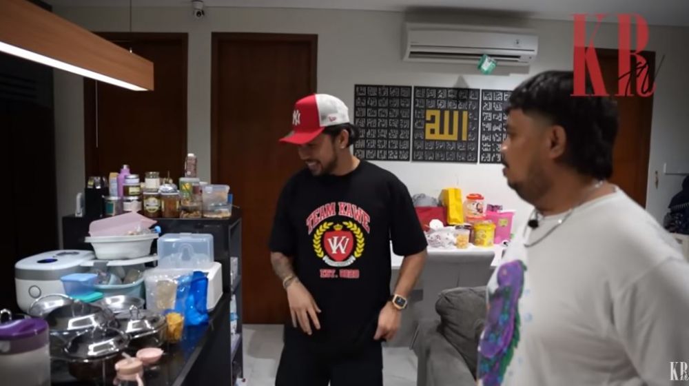 Peralatan dapur lengkap didesain minimalis modern, ini 9 potret ruang masak Rigen