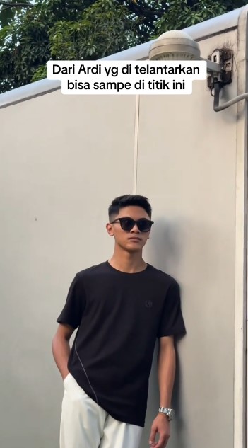 Berkah viral, anak yatim piatu yang mau digaji berapa aja demi hidup kini jadi model, ini 9 potretnya