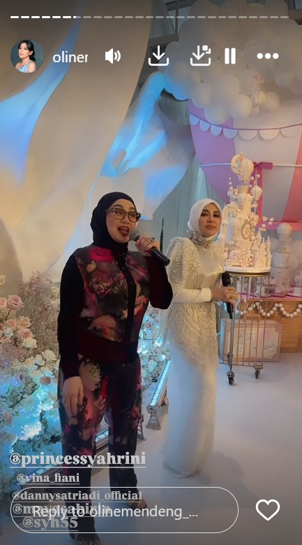 11 Potret syukuran privat ultah Syahrini ke-45 ini mewah bak pesta pernikahan, tamunya bertabur diva