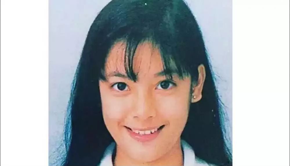 Pernah berakting jadi nenek, 9 transformasi Lulu Tobing dari kecil hingga kini tak banyak berubah