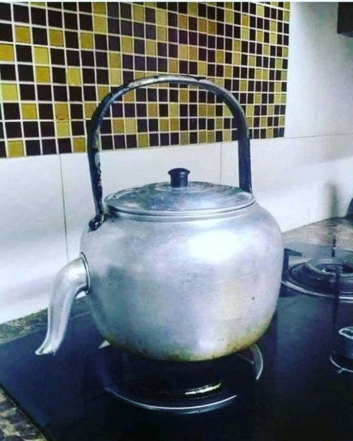 11 Potret lucu andai 'hari kebalikan' ada di real life, terlalu absurd jadi pengin benerin