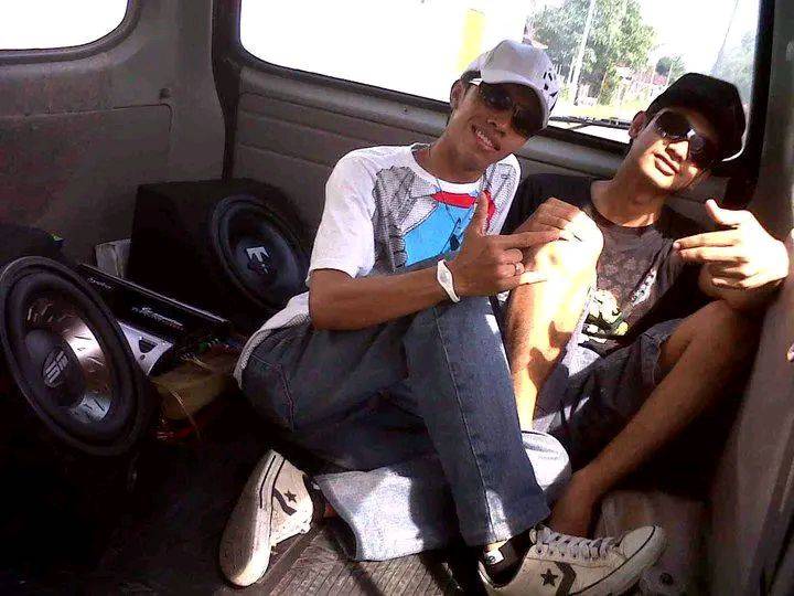 Gaya polosnya bikin salah fokus, begini 9 potret lawas Teuku Ryan sebelum glow up