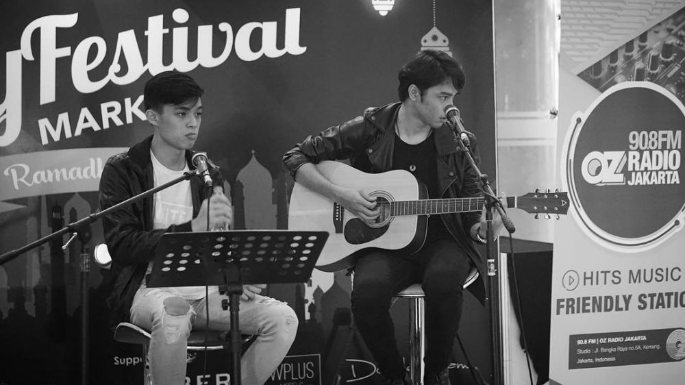 Ganteng sedari dulu, begini 11 potret lawas Achmad Megantara dan Rey Mbayang duo Reygan