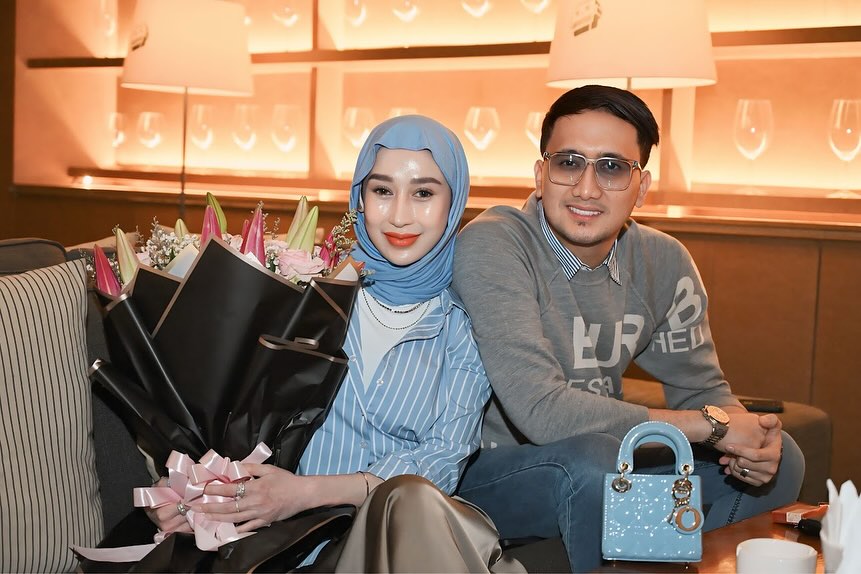 7 Pengakuan Reza Gladys tak malu ibunya sakit jiwa, bangga dengan perjuangannya jadi single parent