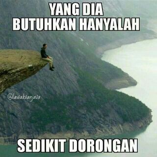 10 Meme lucu ini cocok untuk yang lagi capek dan galau brutal, relatenya sampai bikin senyum kecut