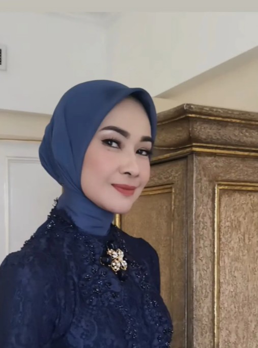 9 Pesona Alya Rohali saat siraman Namira ini menolak tua, anak-ibu selisih 23 tahun bak kakak adik