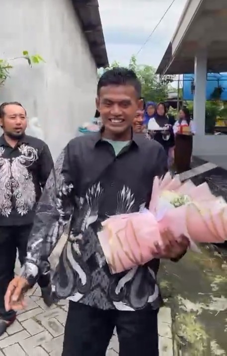 Pria ini niat datang melamar kekasih, berujung penolakan, tapi seserahan tetap diambil keluarga wanita