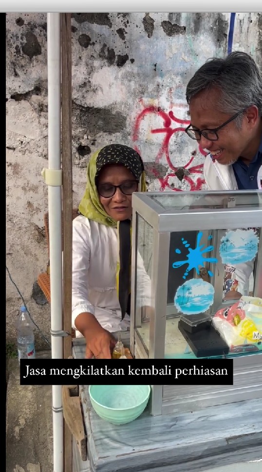 Definisi doa ibu tembus langit, 10 tahun jadi tukang sepuh emas, kini 2 anaknya lolos di ITB