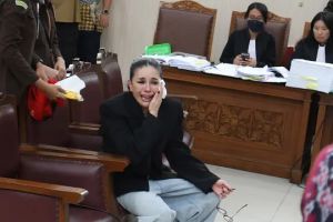 Sidang ricuh, Nikita Mirzani: Ini adalah kasus terkonyol se-Indonesia