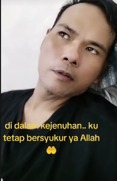 Mirisnya hidup Fahmi BO, live TikTok saat sakit demi bayar tunggakan BPJS Rp6,1 juta, 9 potretnya