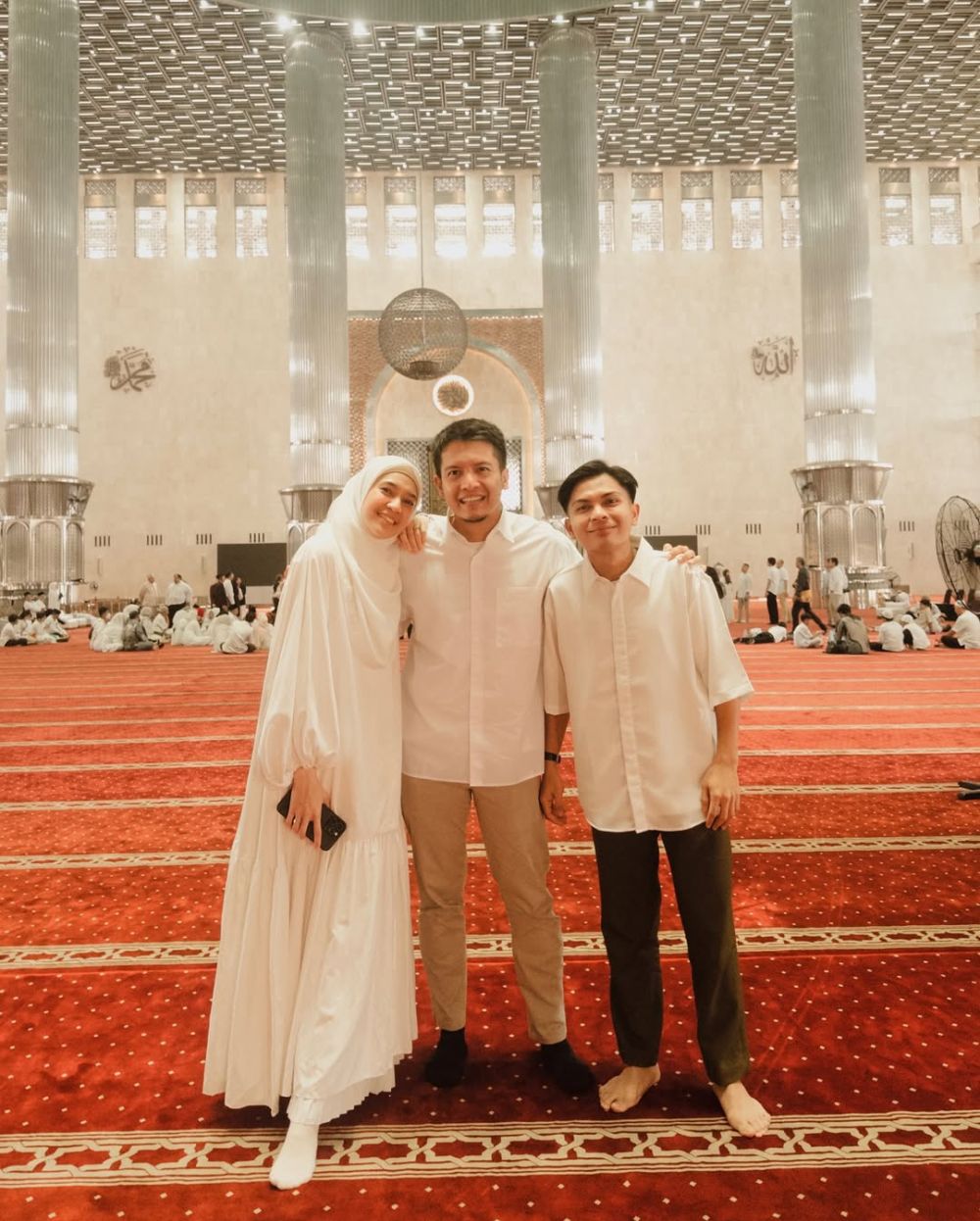9 Momen akad pernikahan Arbani Yasiz dan Raissa Ramadhani, digelar intimate di masjid