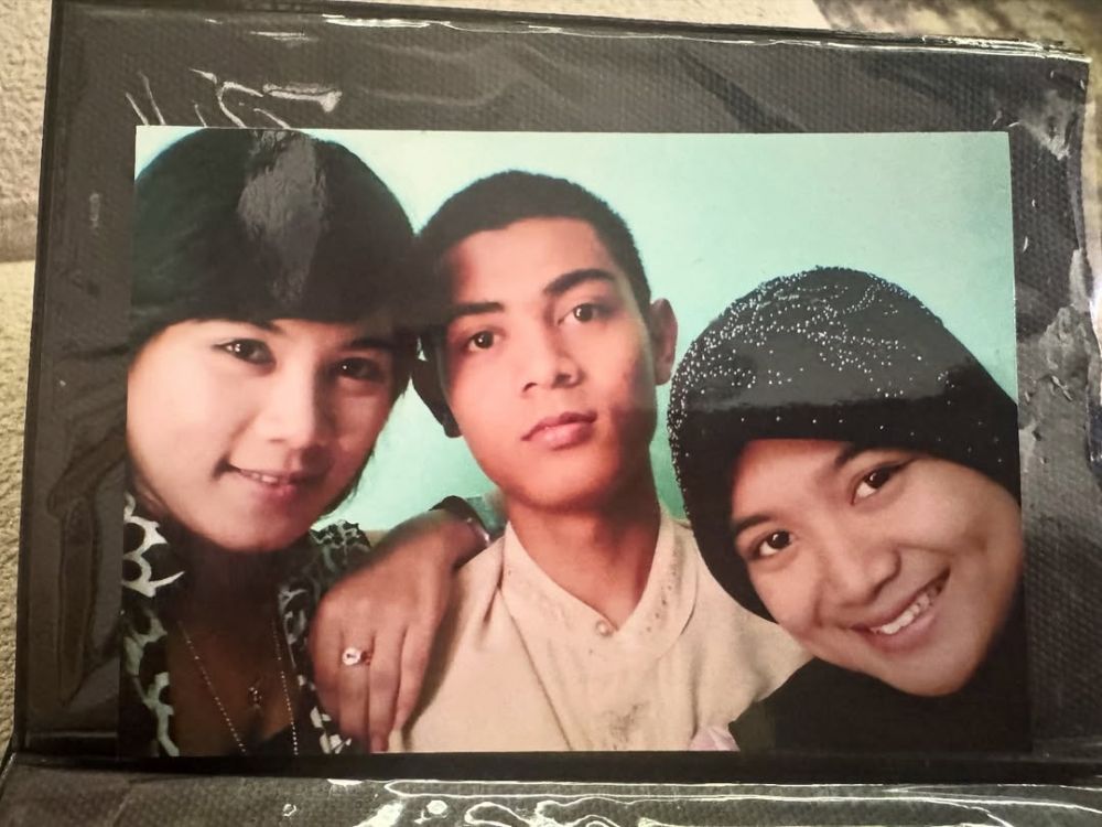 Remaja ini dulunya hidup berpindah-pindah kontrakan kini jadi pedangdut top, intip 9 potret lawasnya