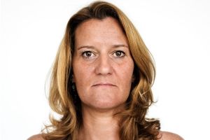 Wajah mulai kendur dan penuh kerutan? Wanita ini bagikan trik bikin kulit lebih kencang bak dibotox