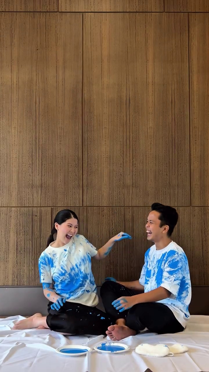 9 Momen gender reveal Anthony Ginting dan Mitzi Abigail, konsepnya nggak neko-neko tapi unik