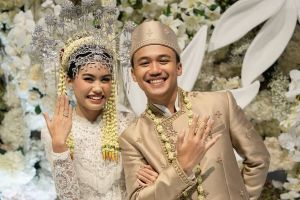 7 Potret glam makeup Namira Adjani putri Alya Rohali saat pernikahan ini menawan dengan siangko Betawi