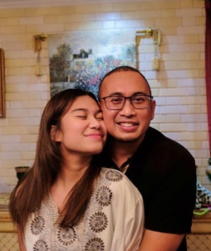 5 Kronologi kakak Bigmo dilaporkan polisi usai fitnah Azizah Salsha, ibu rela cium kaki Andre Rosiade