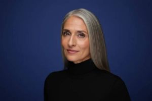 Tanpa skincare mahal, wanita 59 tahun ini bagikan trik botox natural agar wajah kencang bebas kerutan 